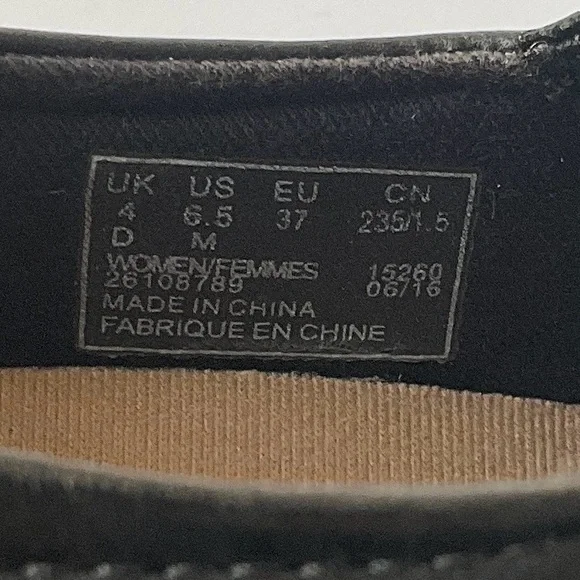 Clarks Channing Essa 6.5 M Black Leather slip on - Picture 7 of 13